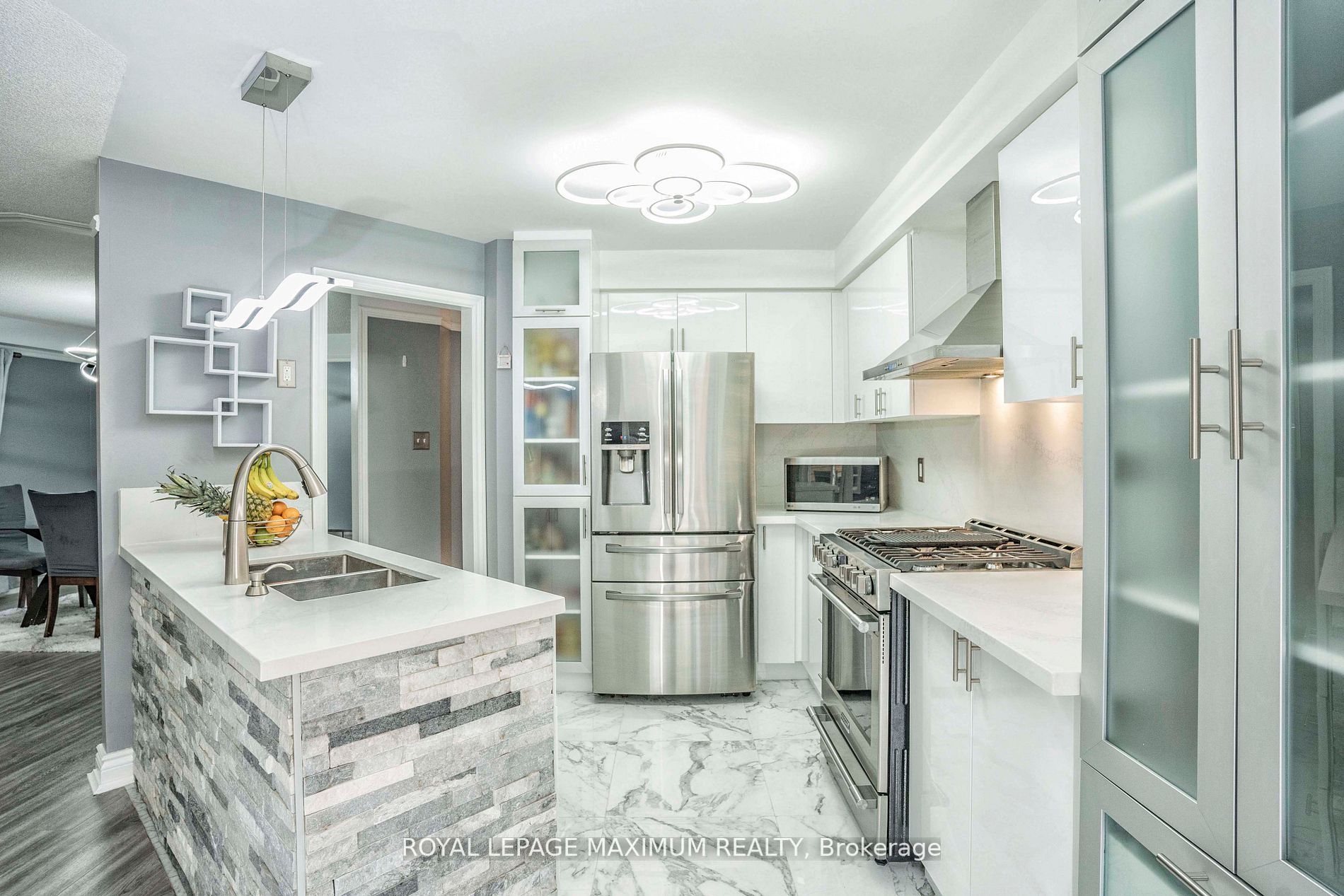 4806 Rosebush Rd