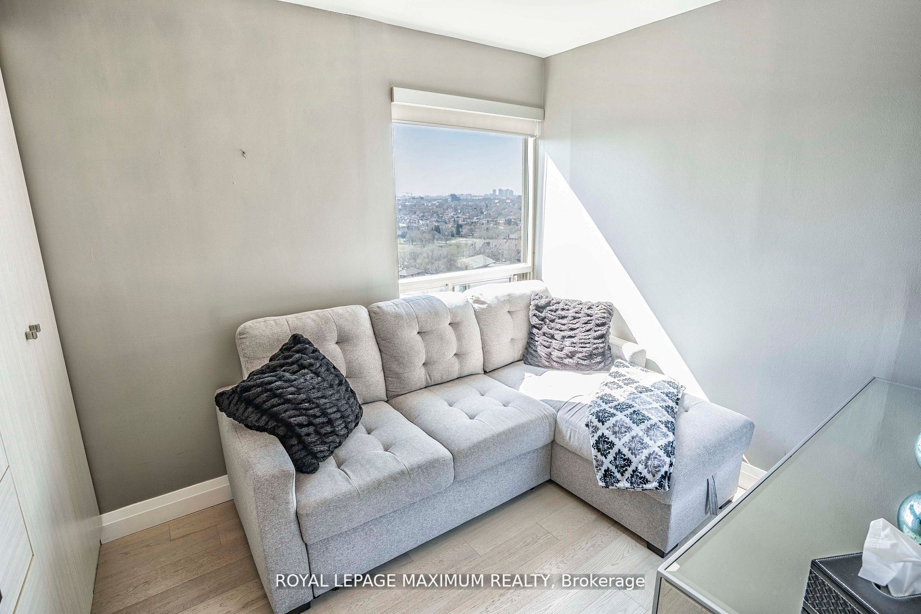 2269 Lake Shore Blvd W, #2102