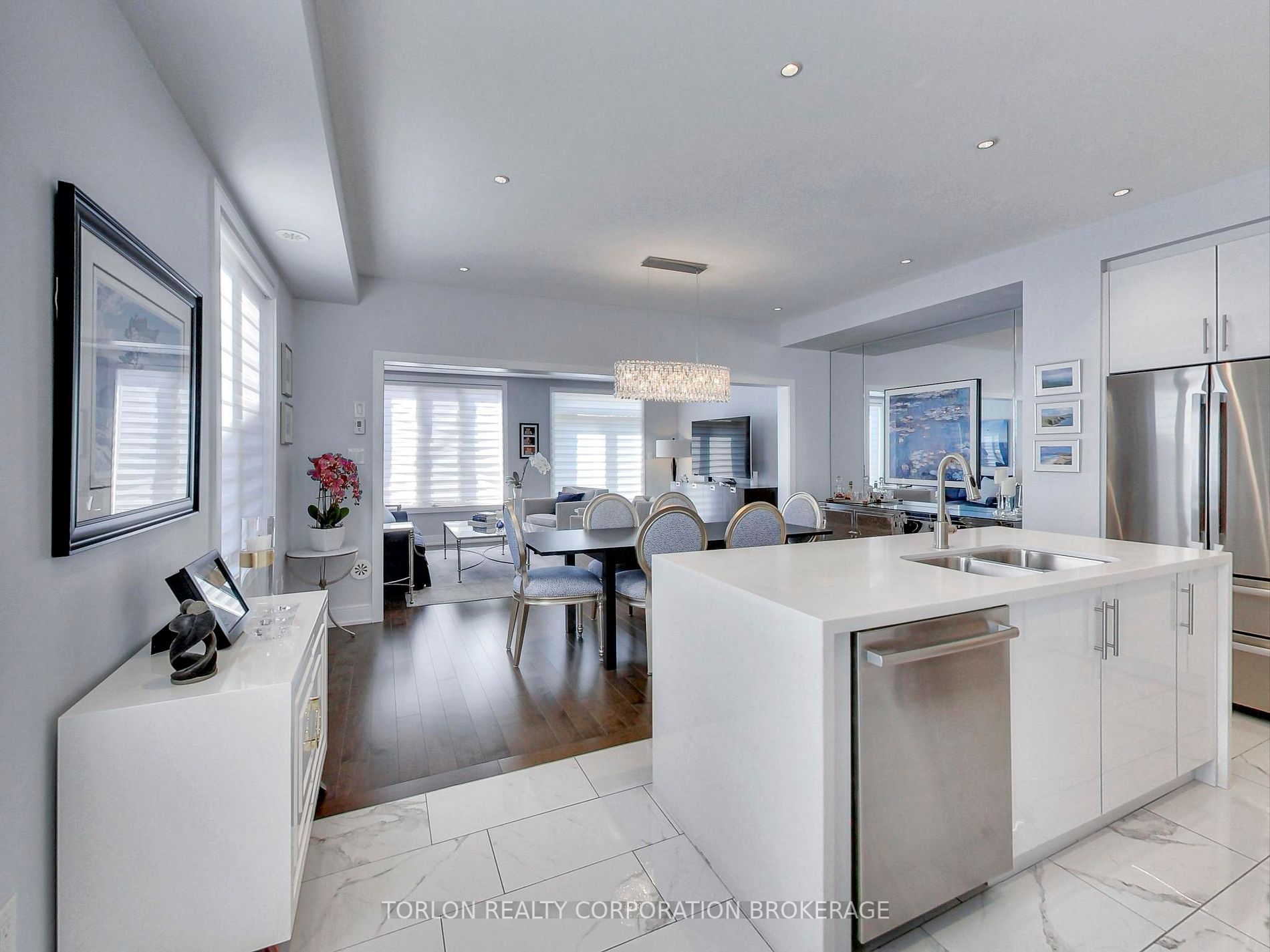 1076 Beachcomber Rd