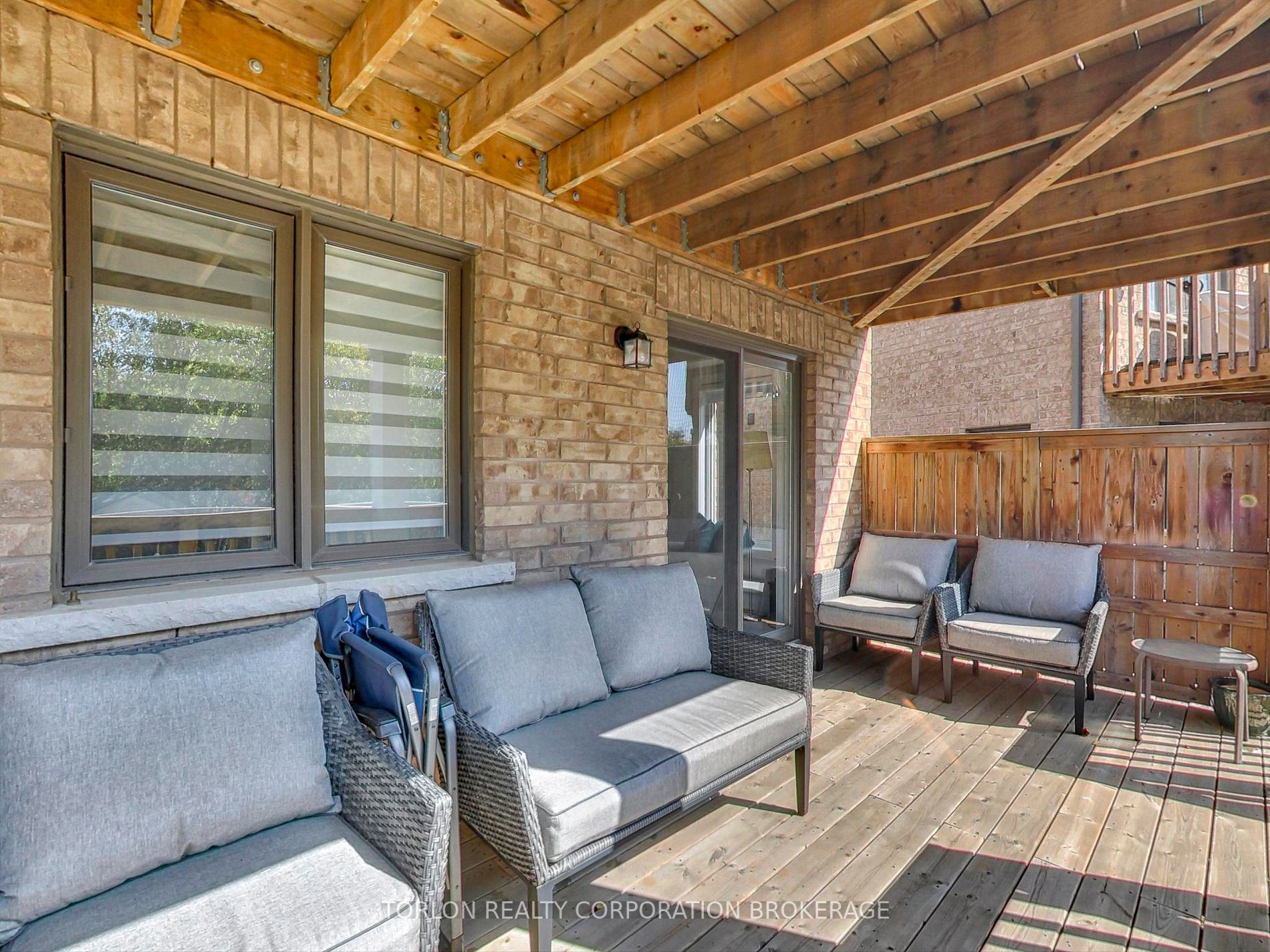 1076 Beachcomber Rd