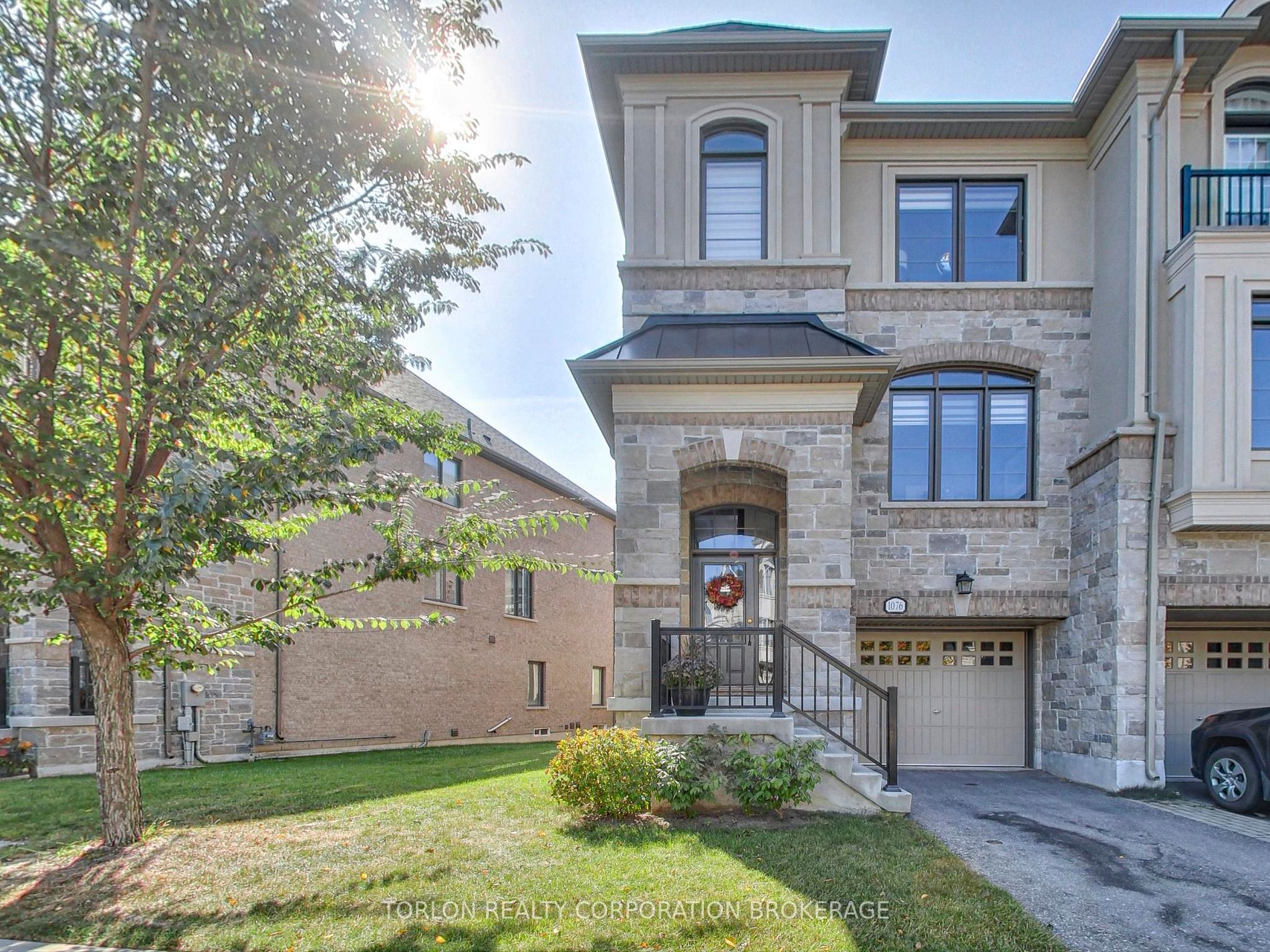 1076 Beachcomber Rd