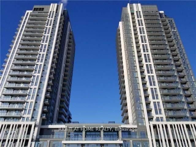 15 Zorra St, #901