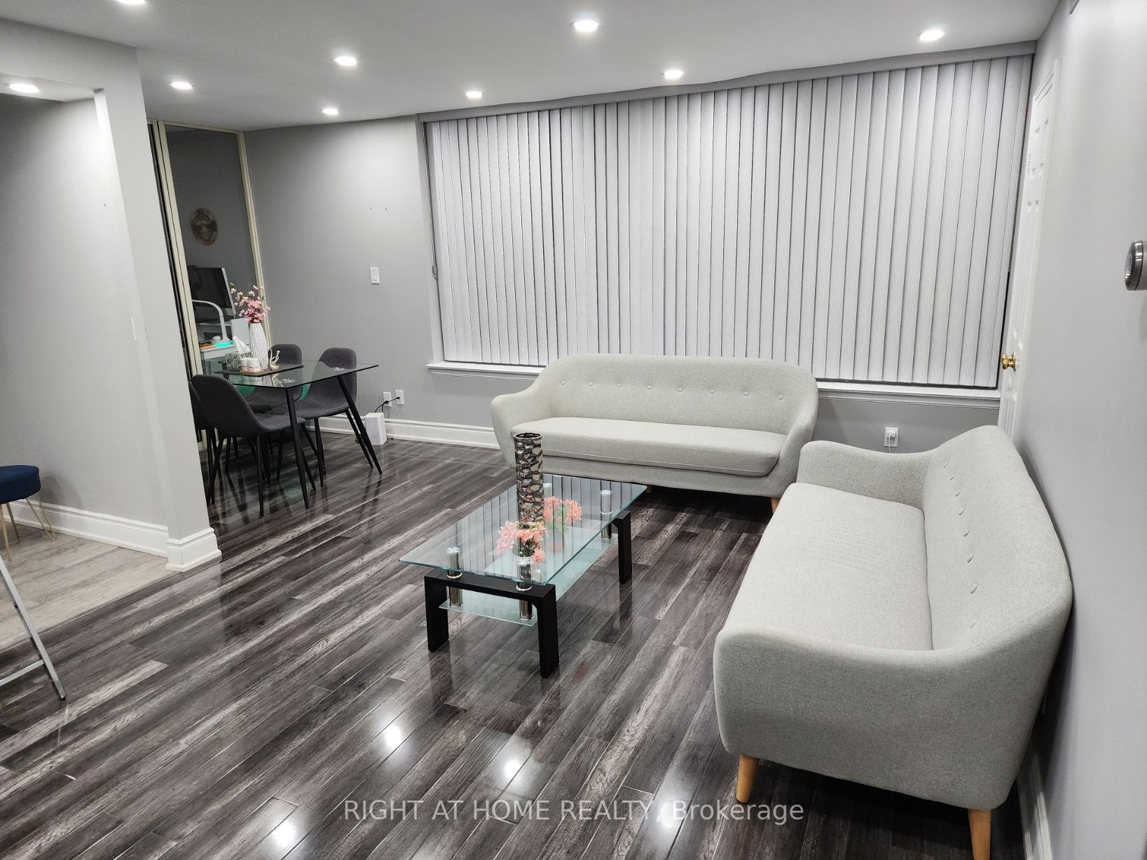 1360 Rathburn Rd E, #1104