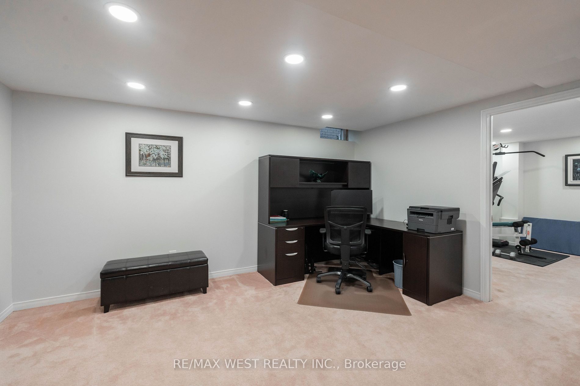 5 Hathaway Court