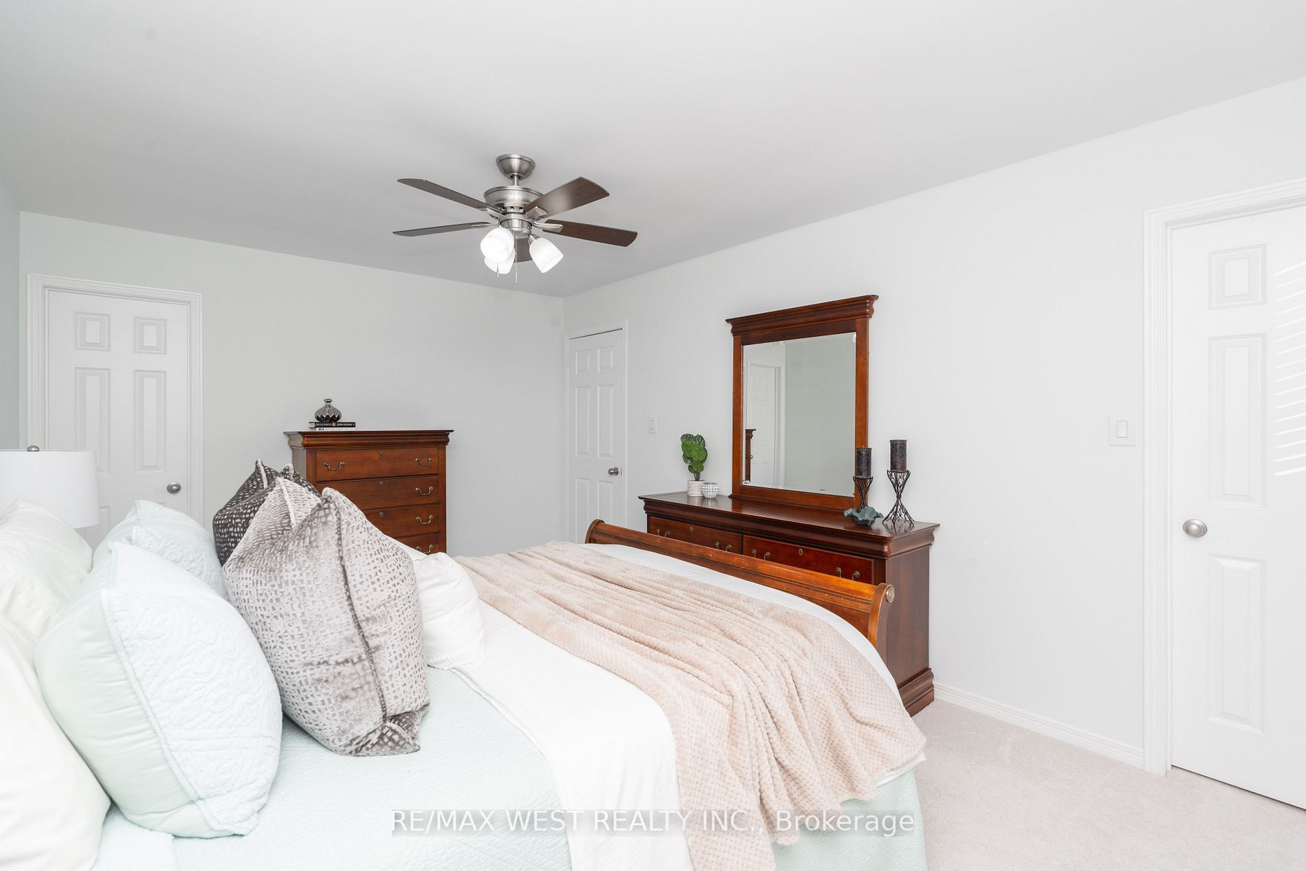 5 Hathaway Court