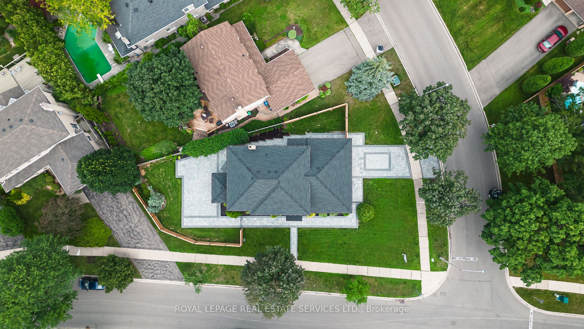 2535 Robin Dr