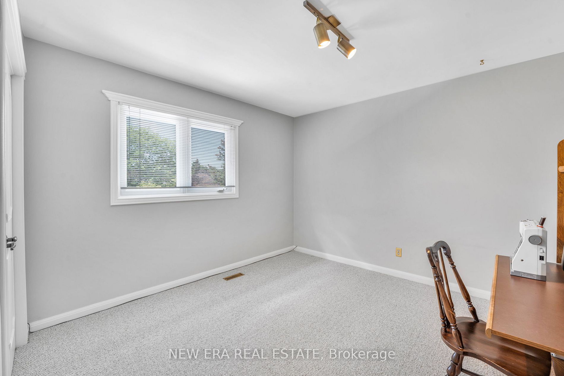 822 Catcay Court