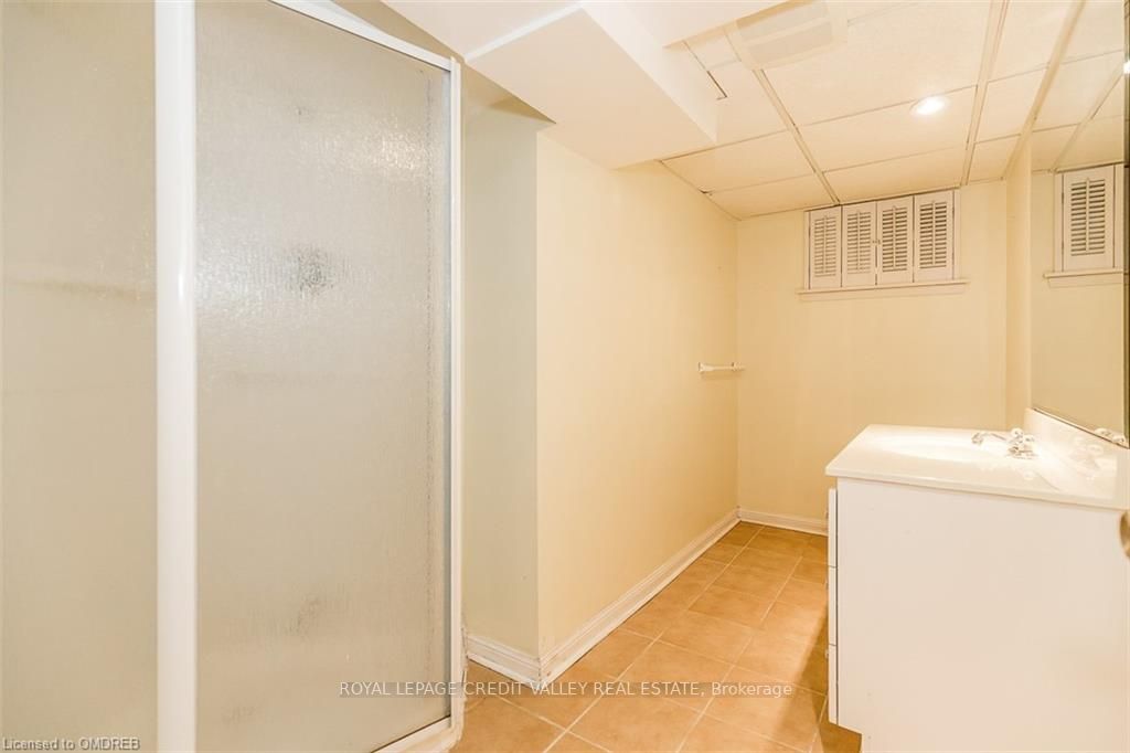 152 Cornwall Hts
