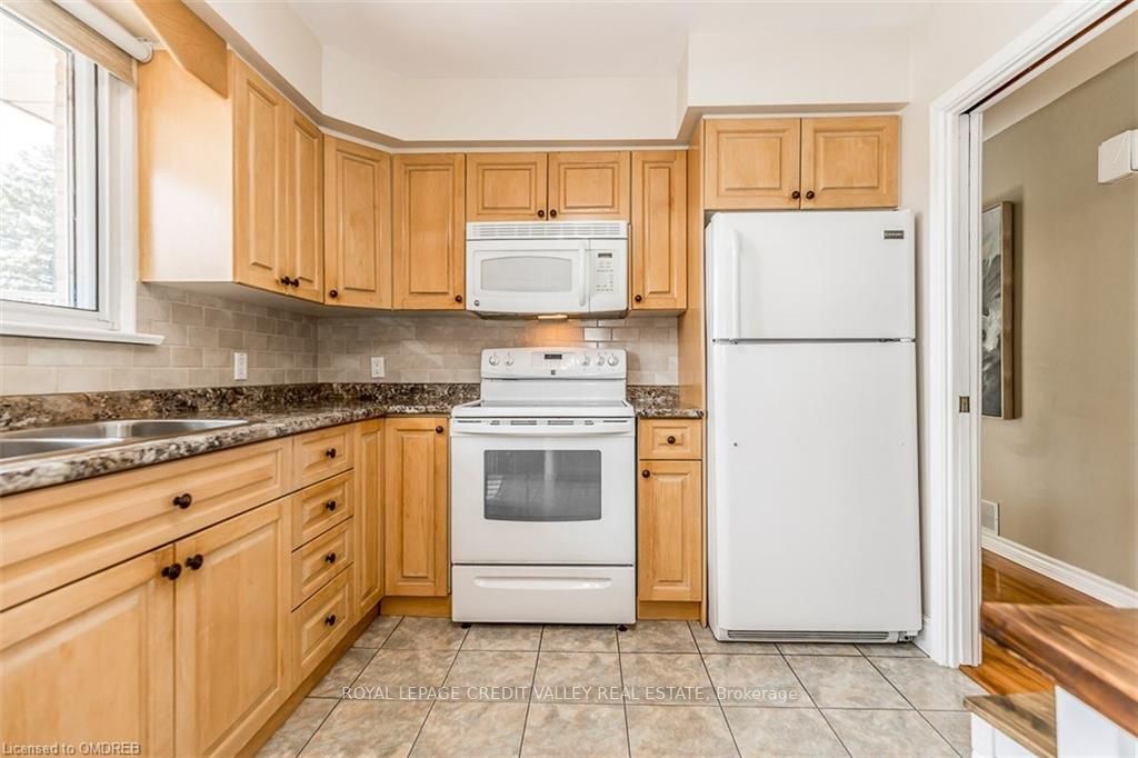 152 Cornwall Hts