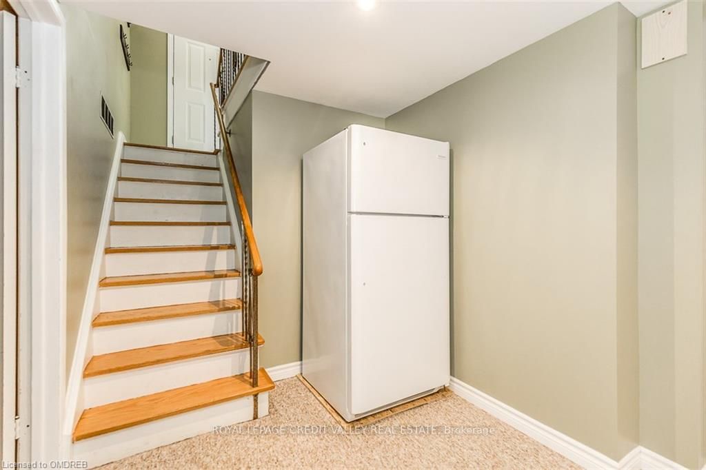 152 Cornwall Hts