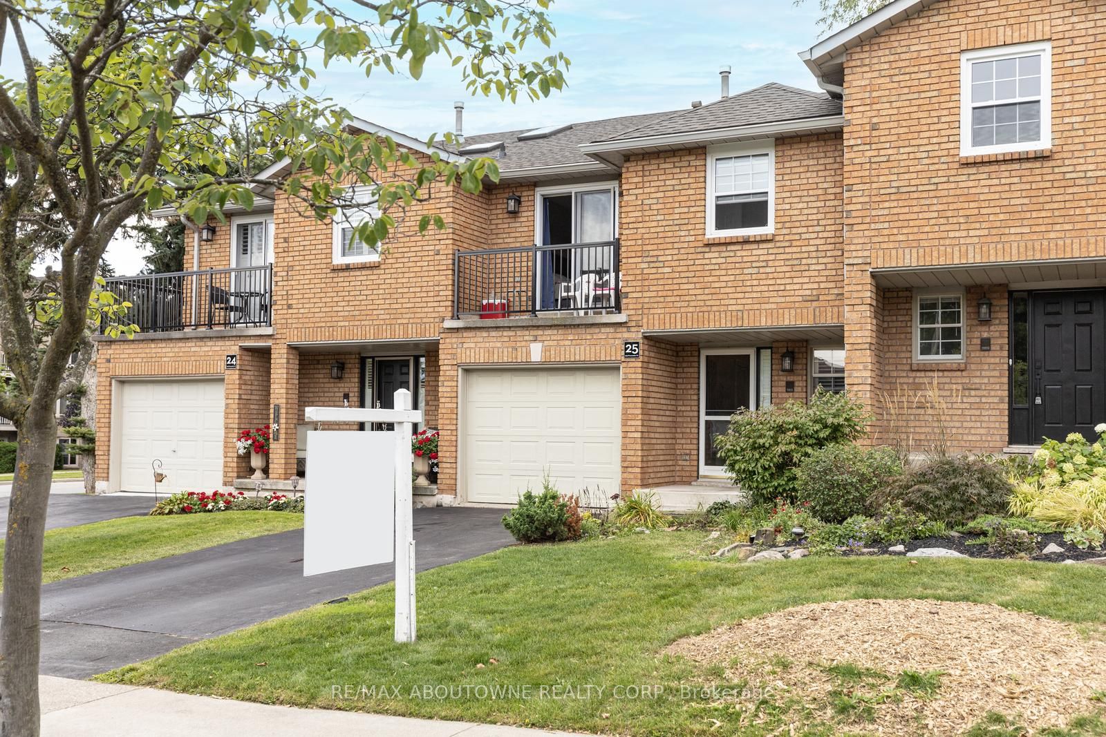 3125 Pinemeadow Dr, #25