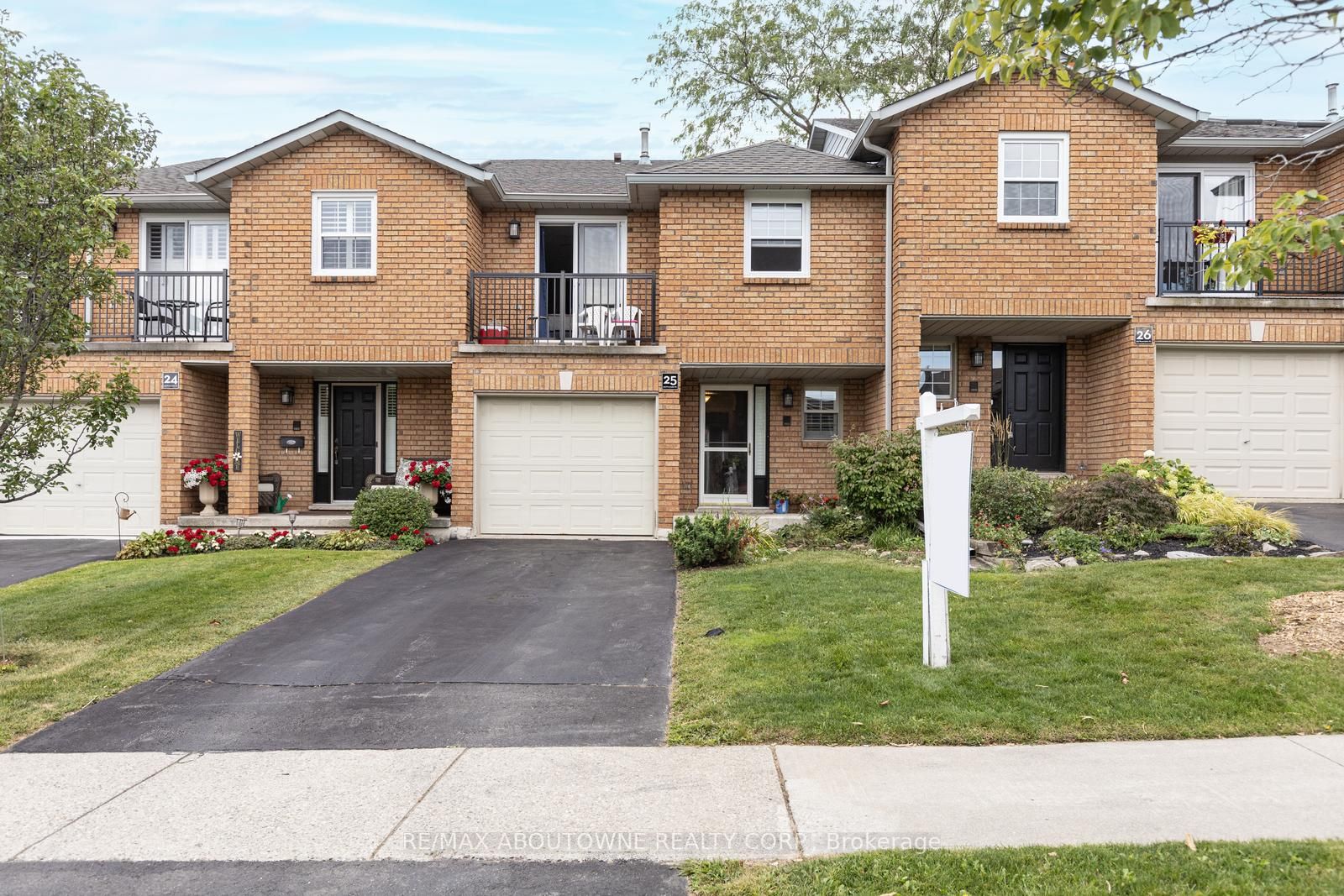 3125 Pinemeadow Dr, #25