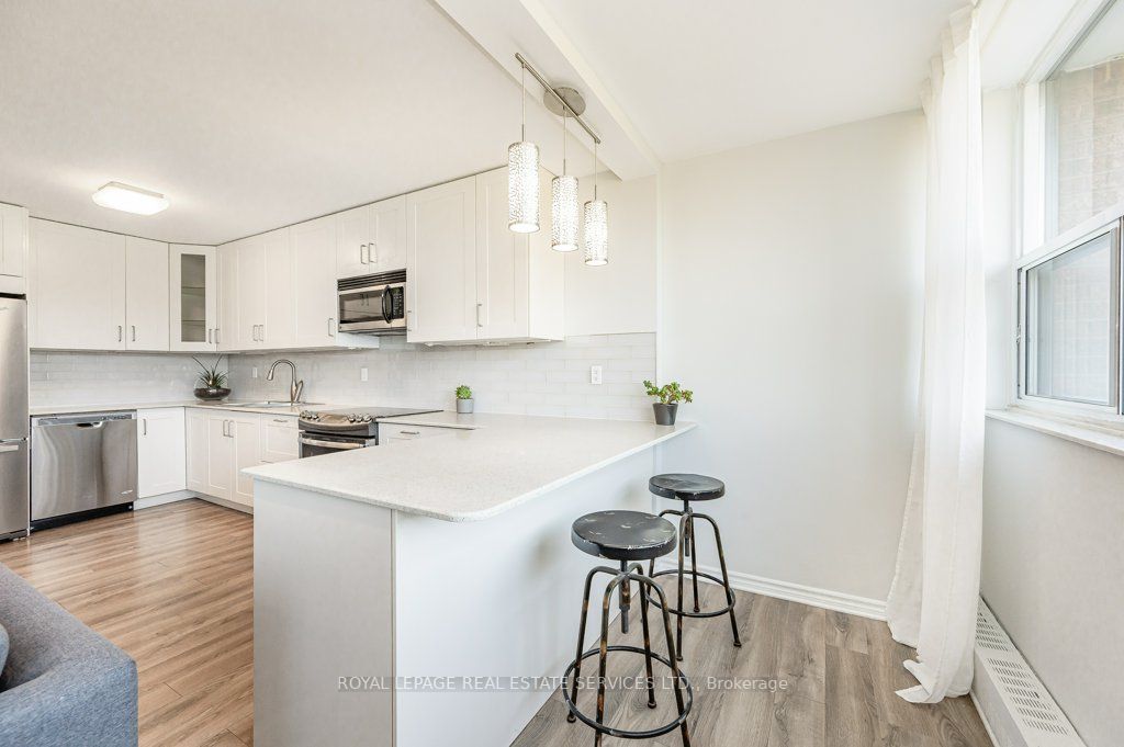 3501 Glen Erin Dr, #301