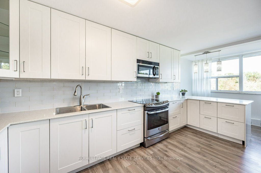 3501 Glen Erin Dr, #301