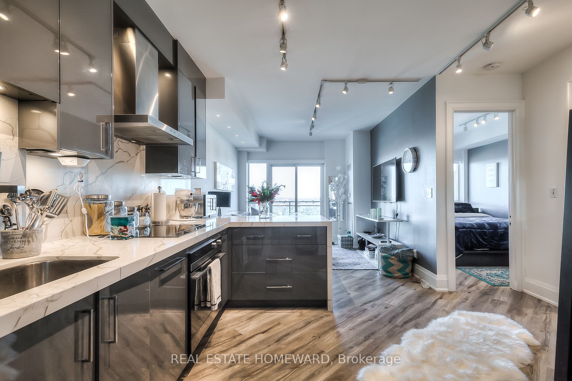 165 Legion Rd N, #2734