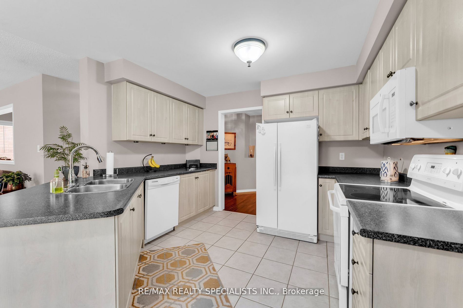 48 Charleswood Circle