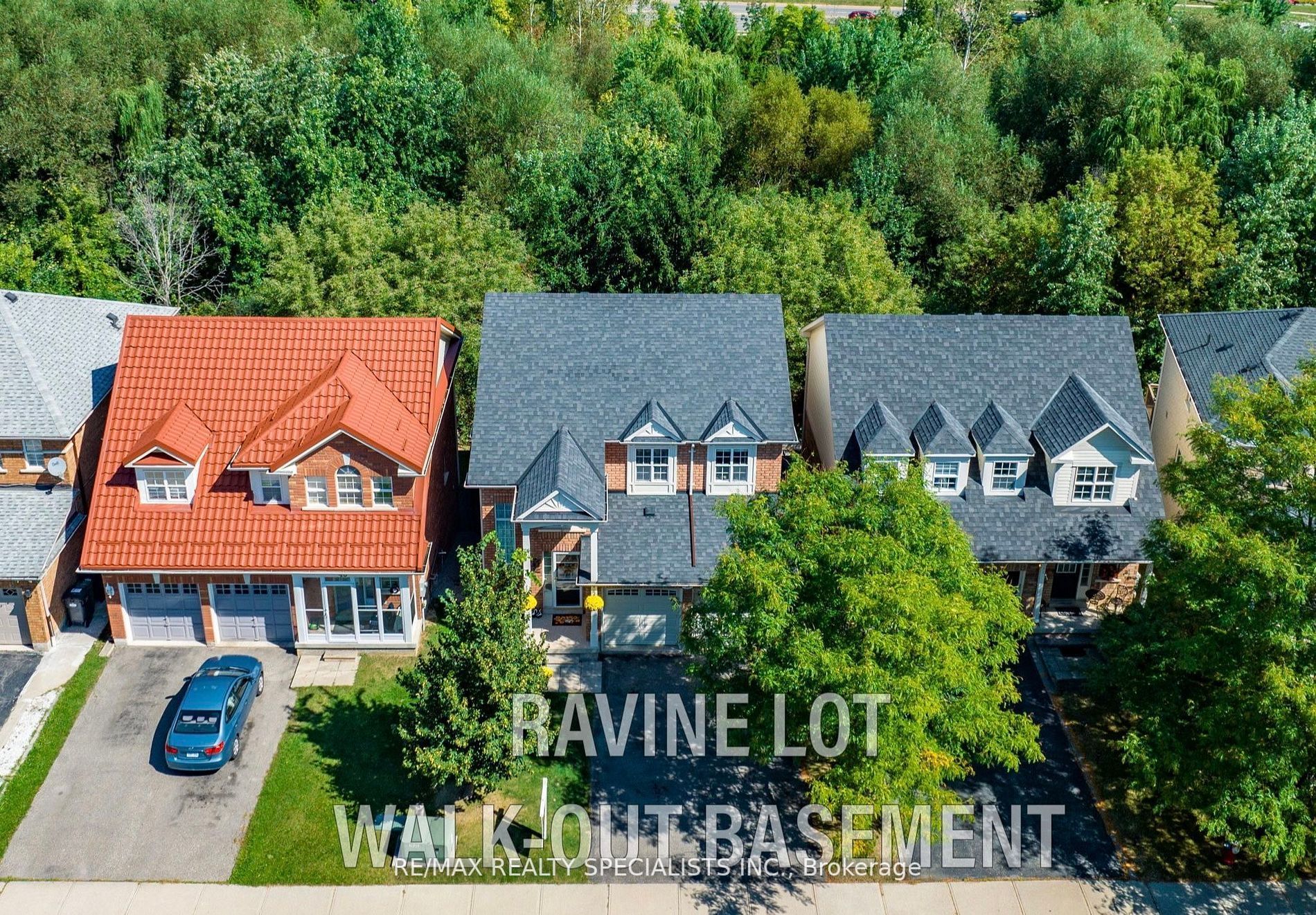 48 Charleswood Circle
