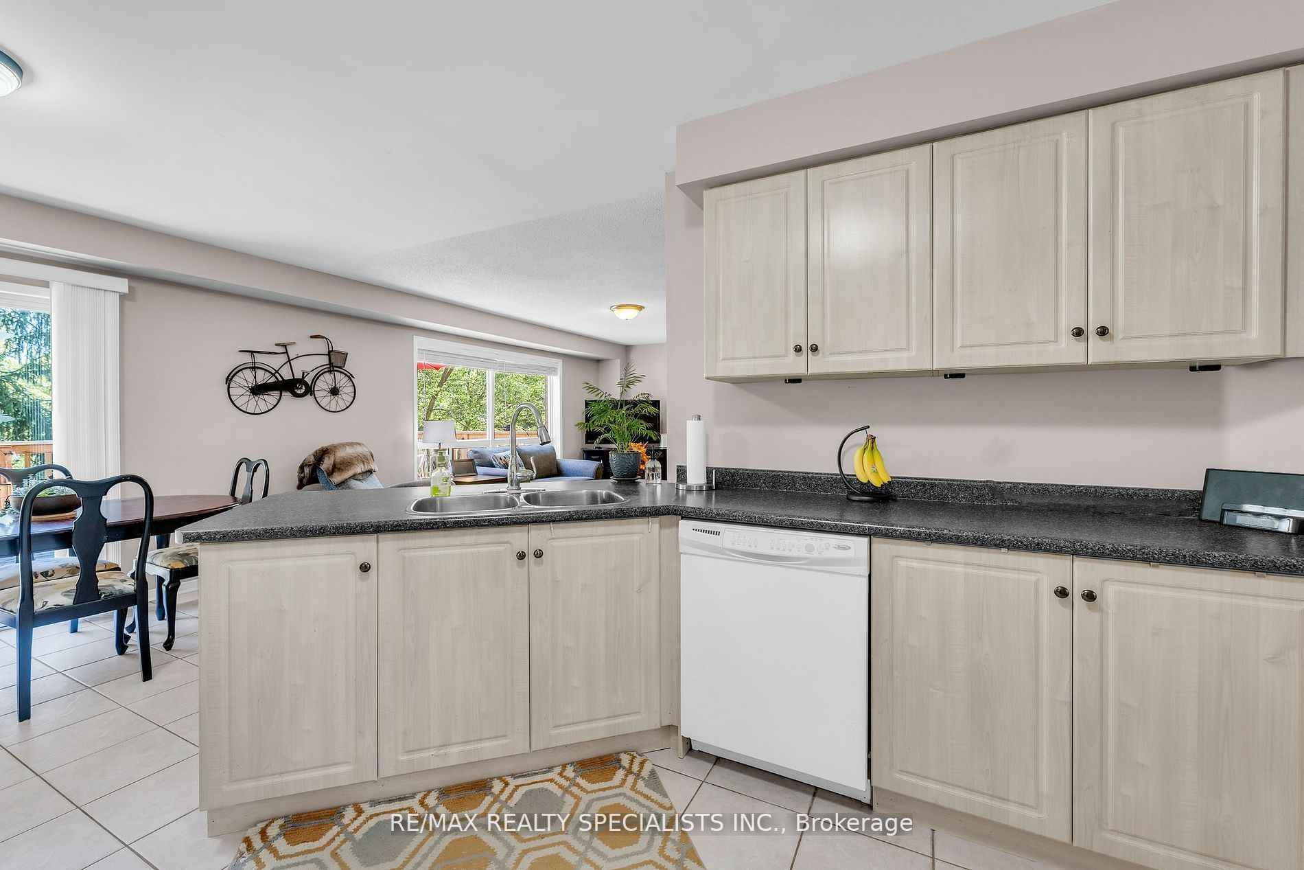 48 Charleswood Circle