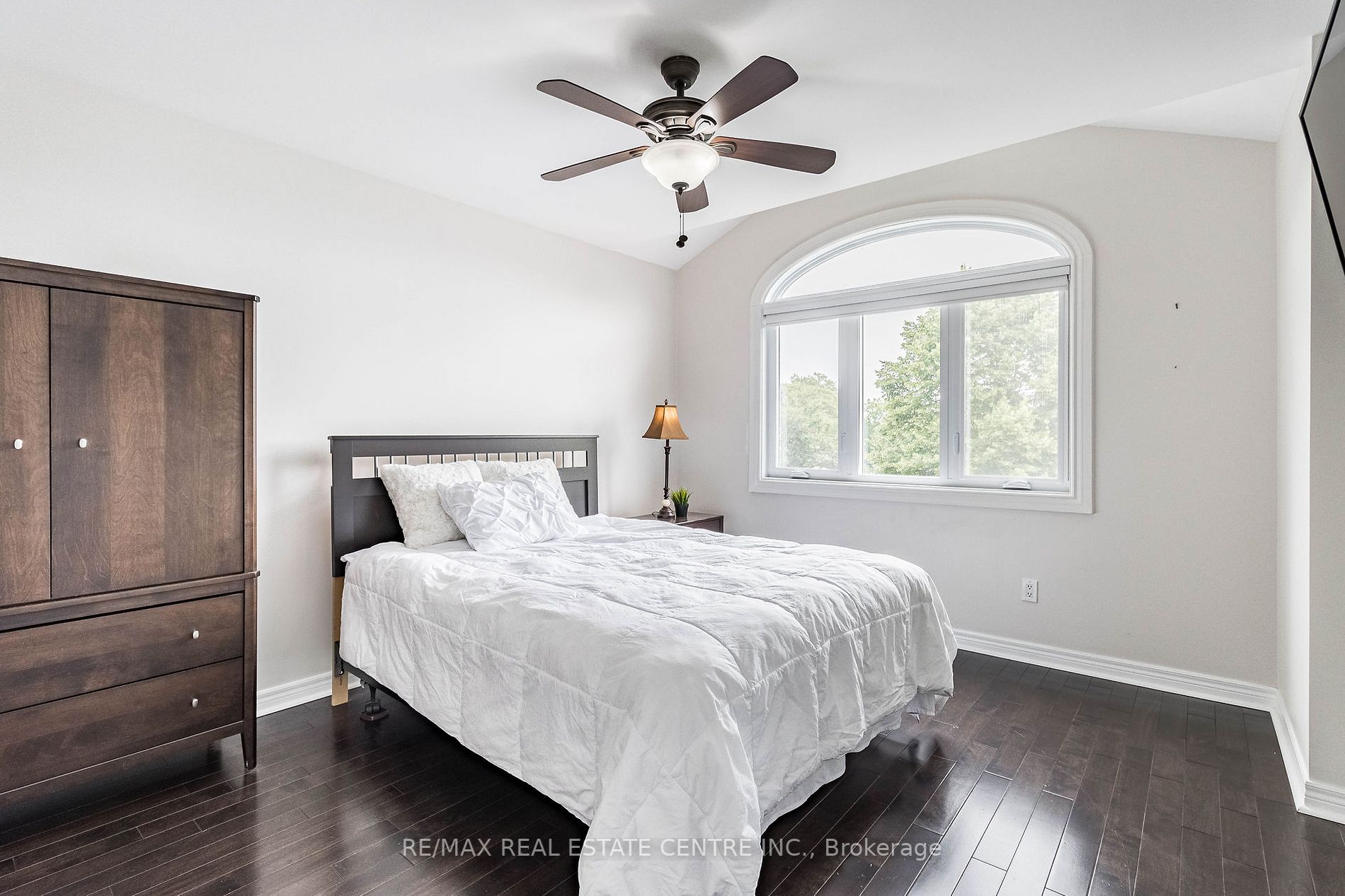 53 Samuel Cres