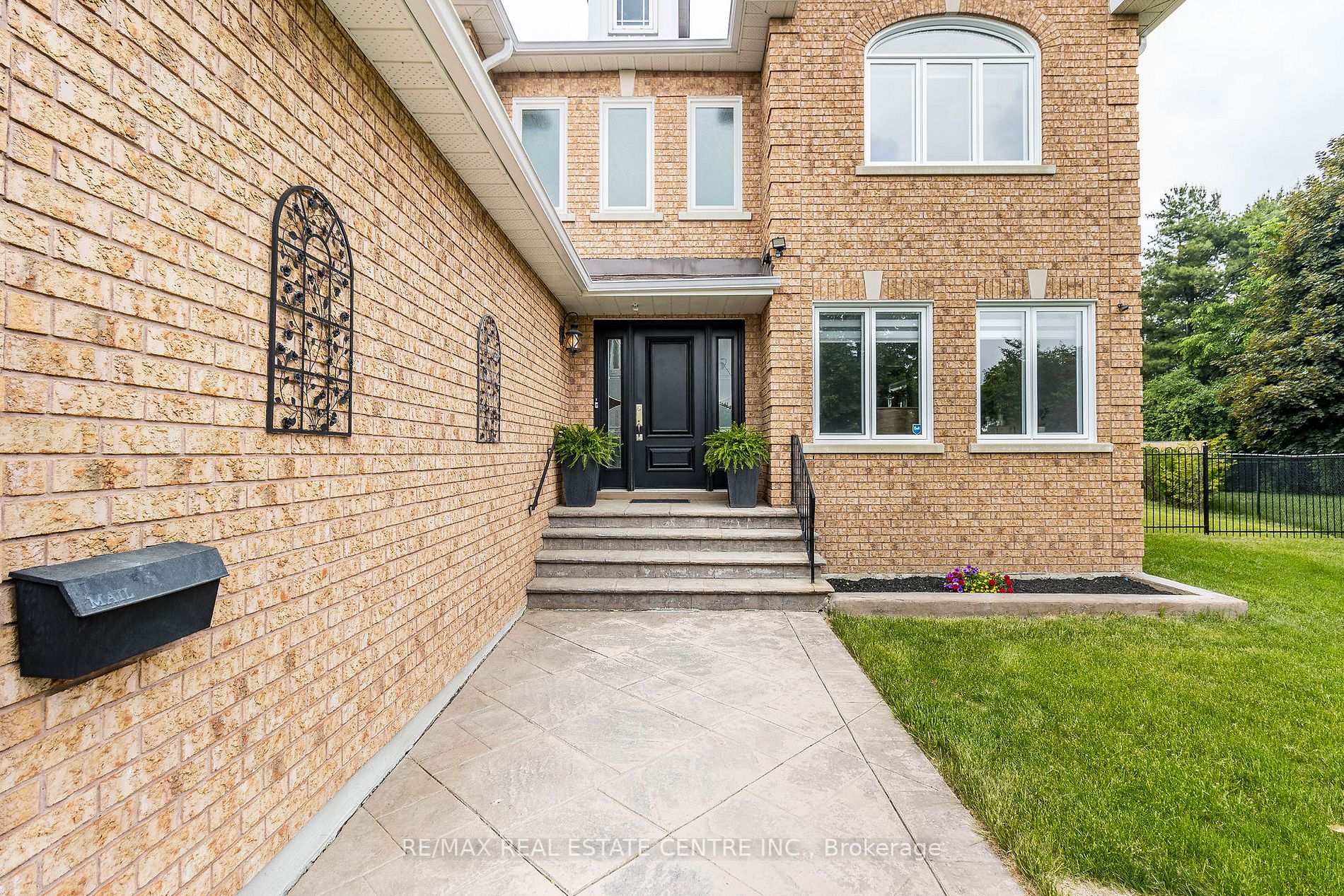 53 Samuel Cres