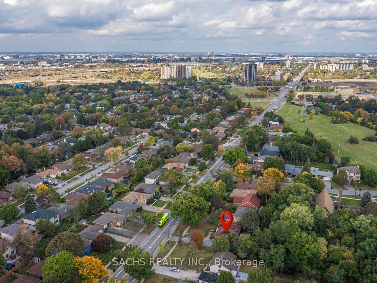 419 Martin Grove Rd