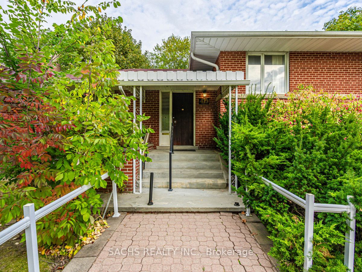 419 Martin Grove Rd
