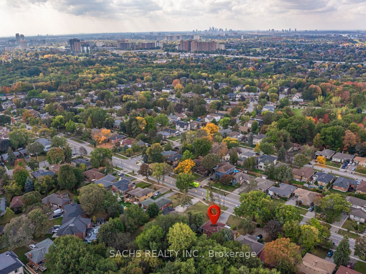 419 Martin Grove Rd