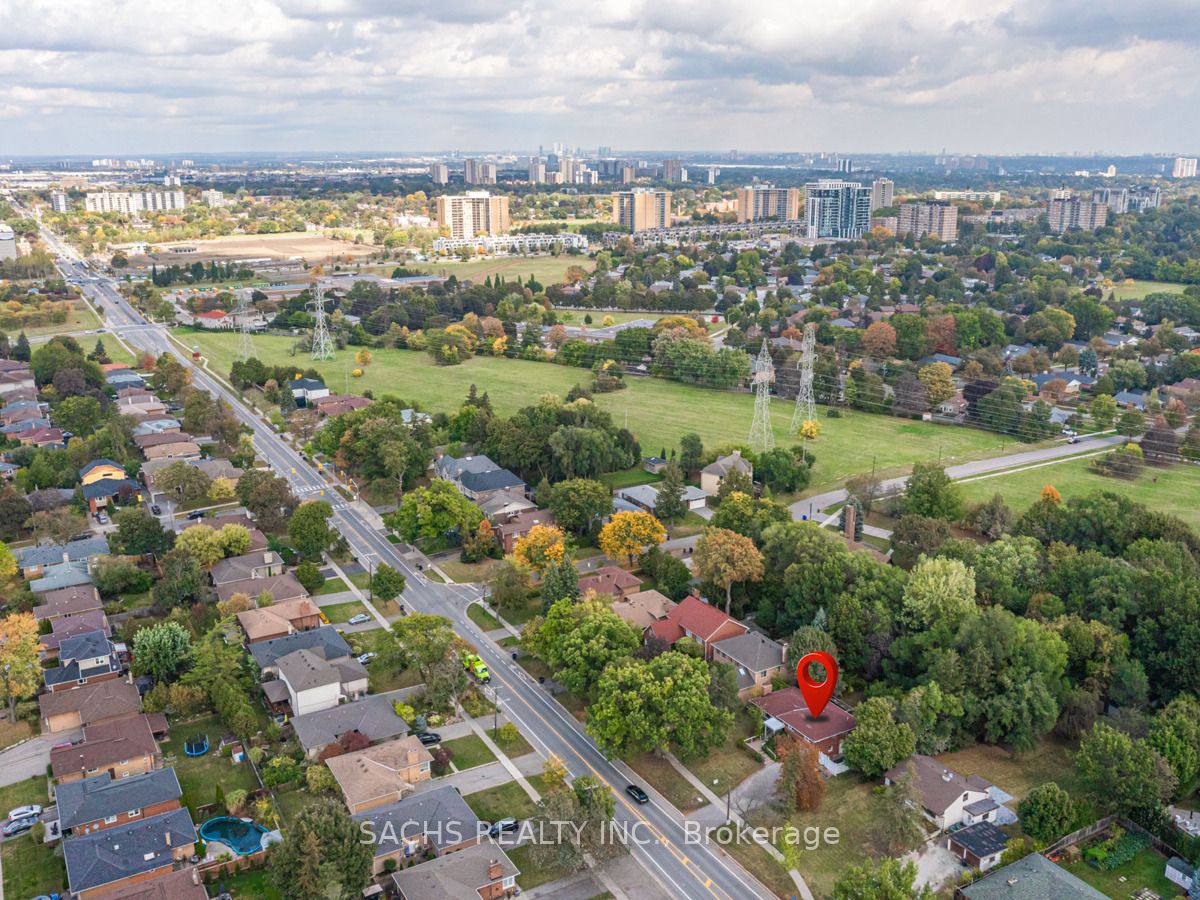 419 Martin Grove Rd