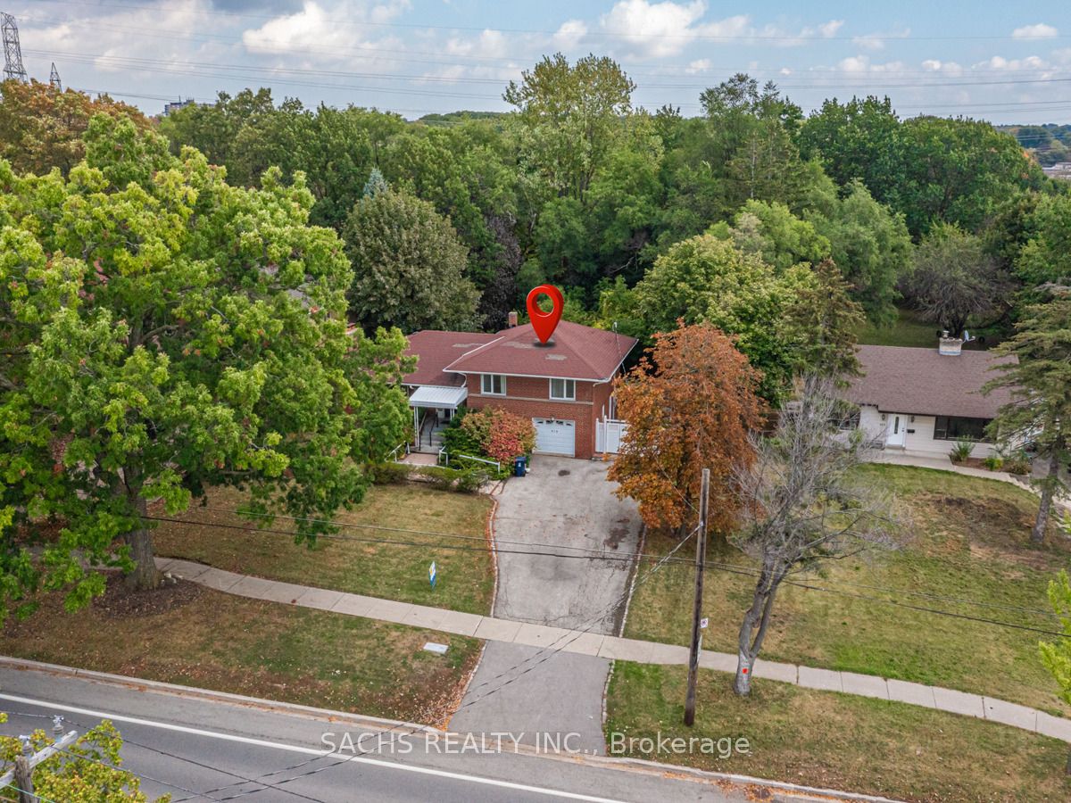 419 Martin Grove Rd
