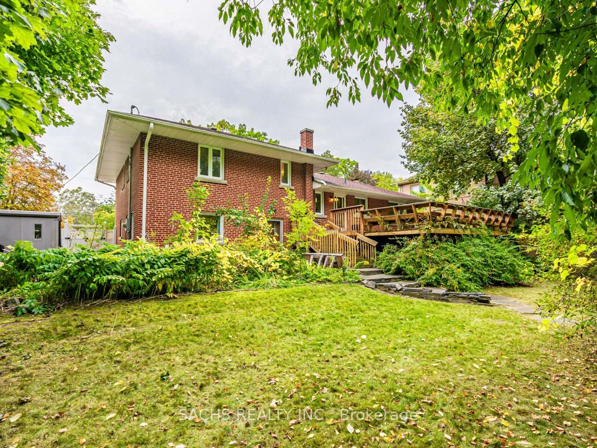 419 Martin Grove Rd
