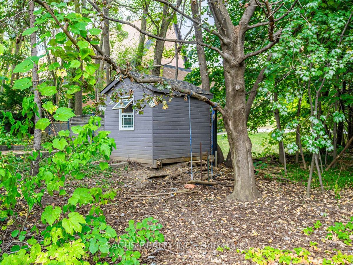 419 Martin Grove Rd