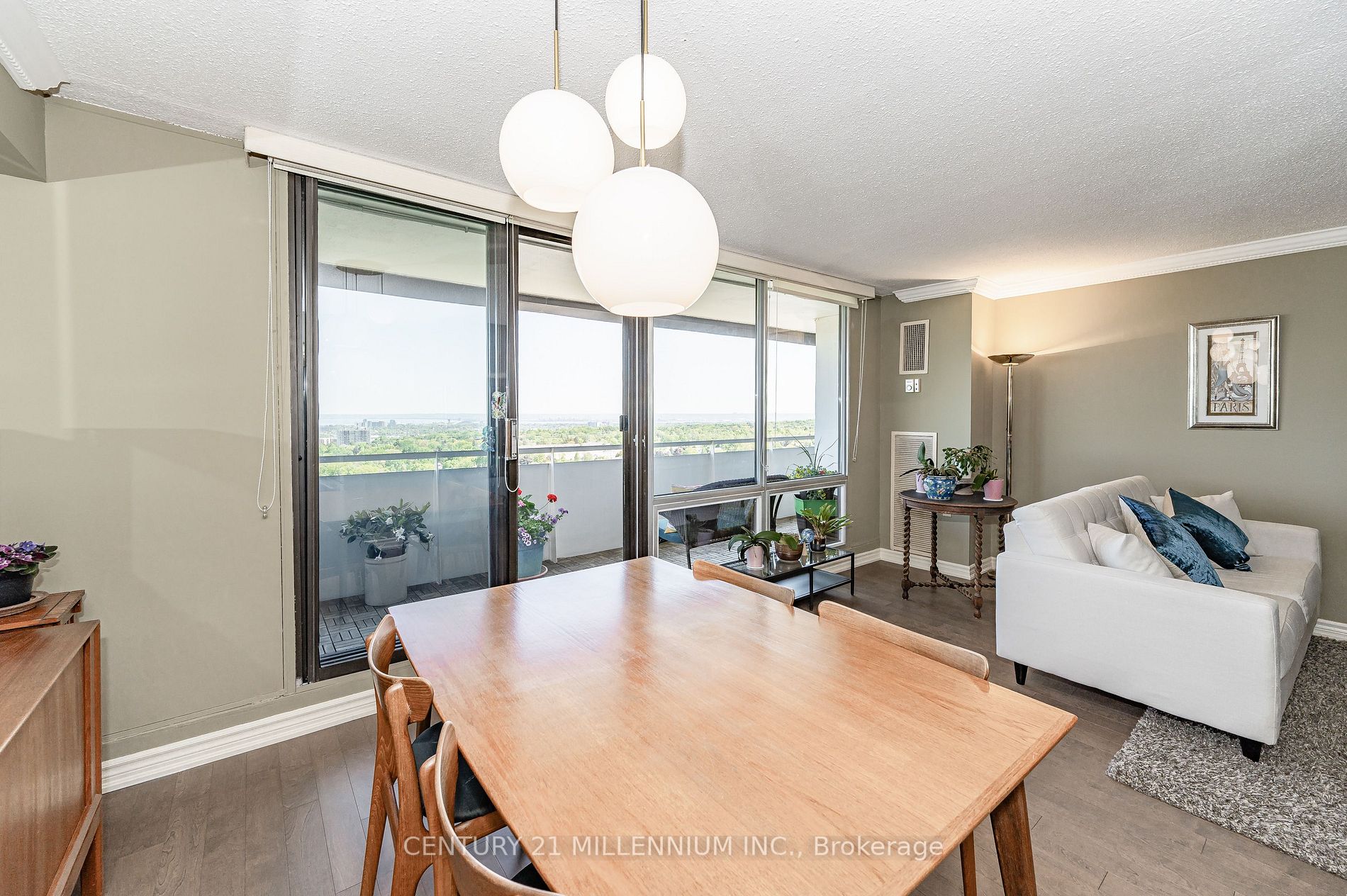 2055 Upper Middle Road, #1605