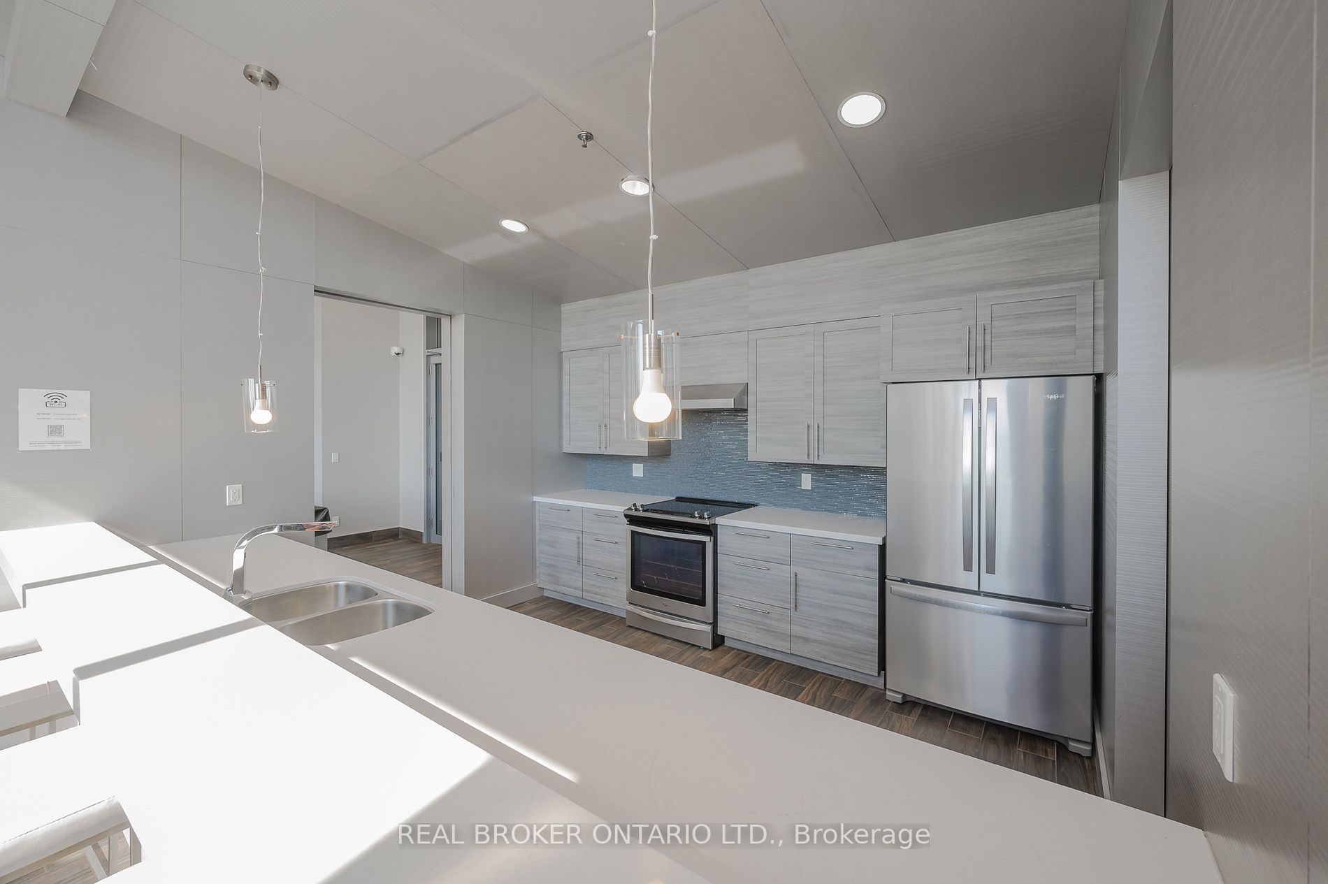 2093 Fairview Street, #1605
