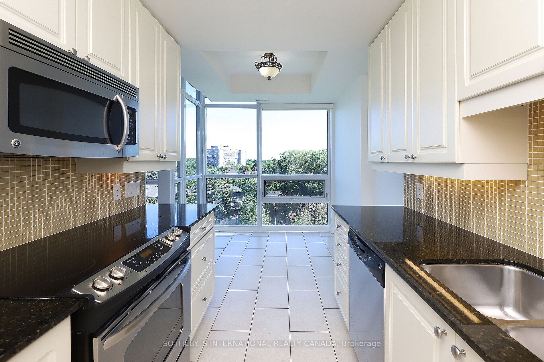 1055 Southdown Rd, #705
