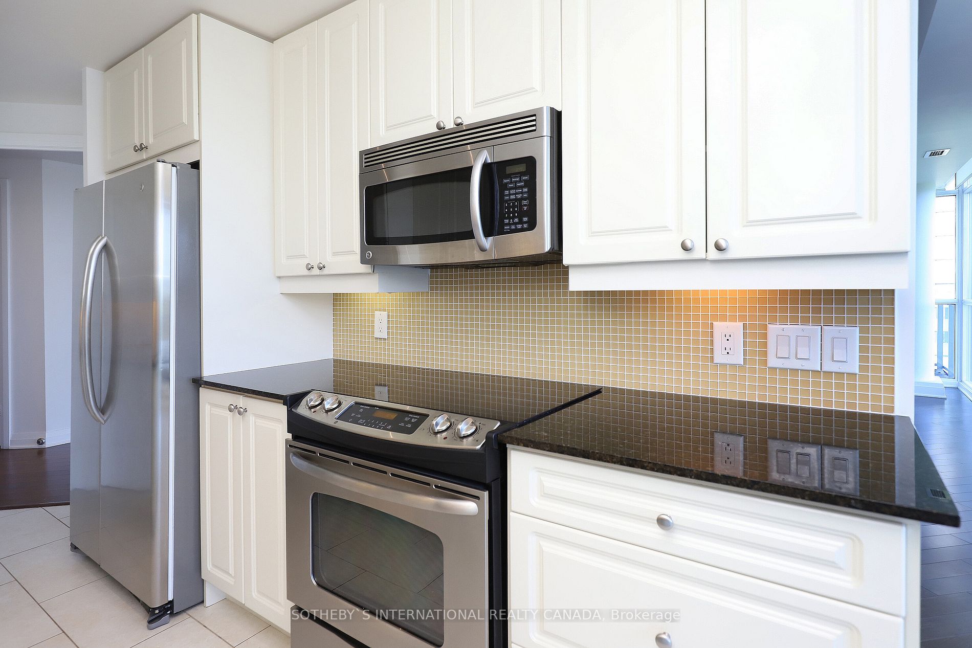 1055 Southdown Rd, #705