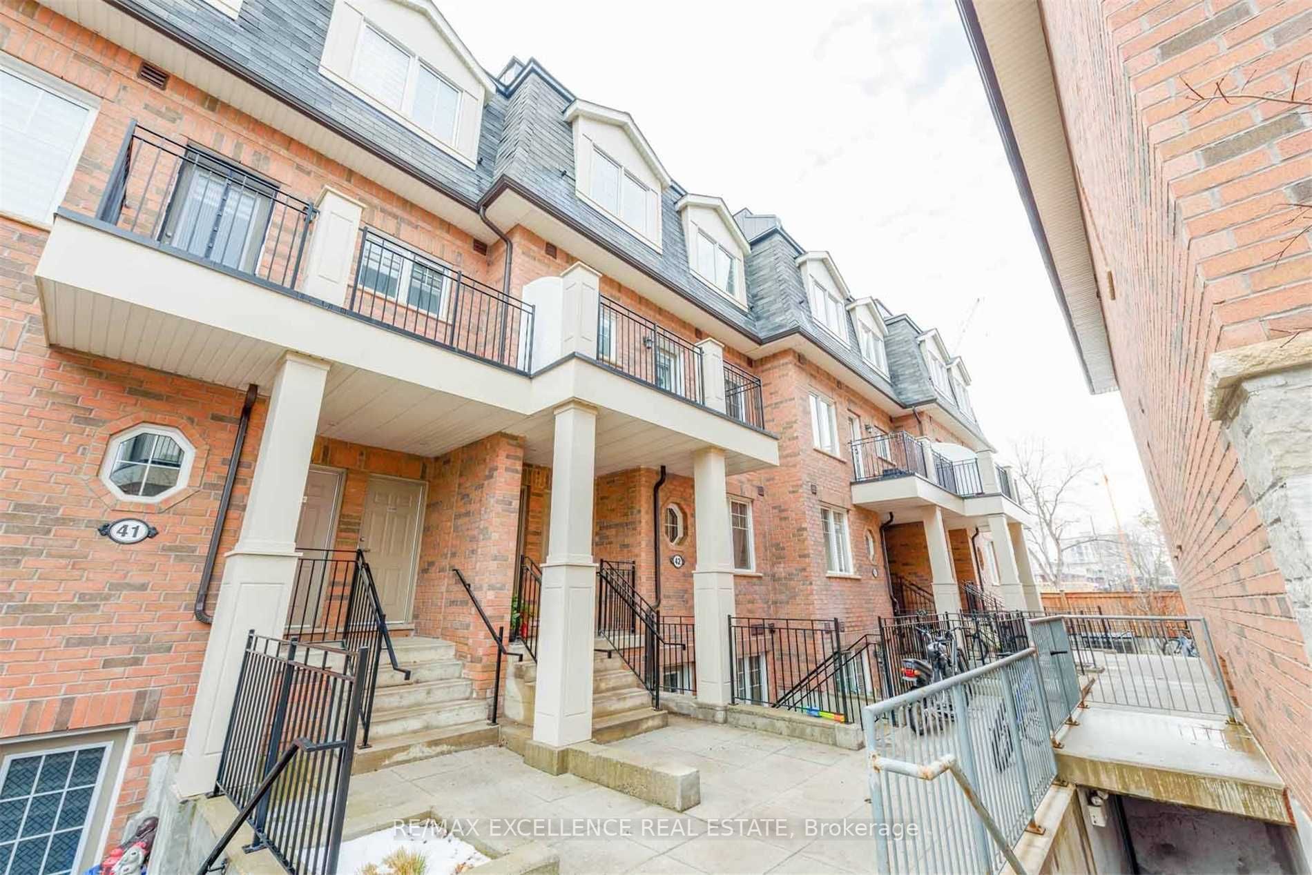 2420 Baronwood Dr, #42-02