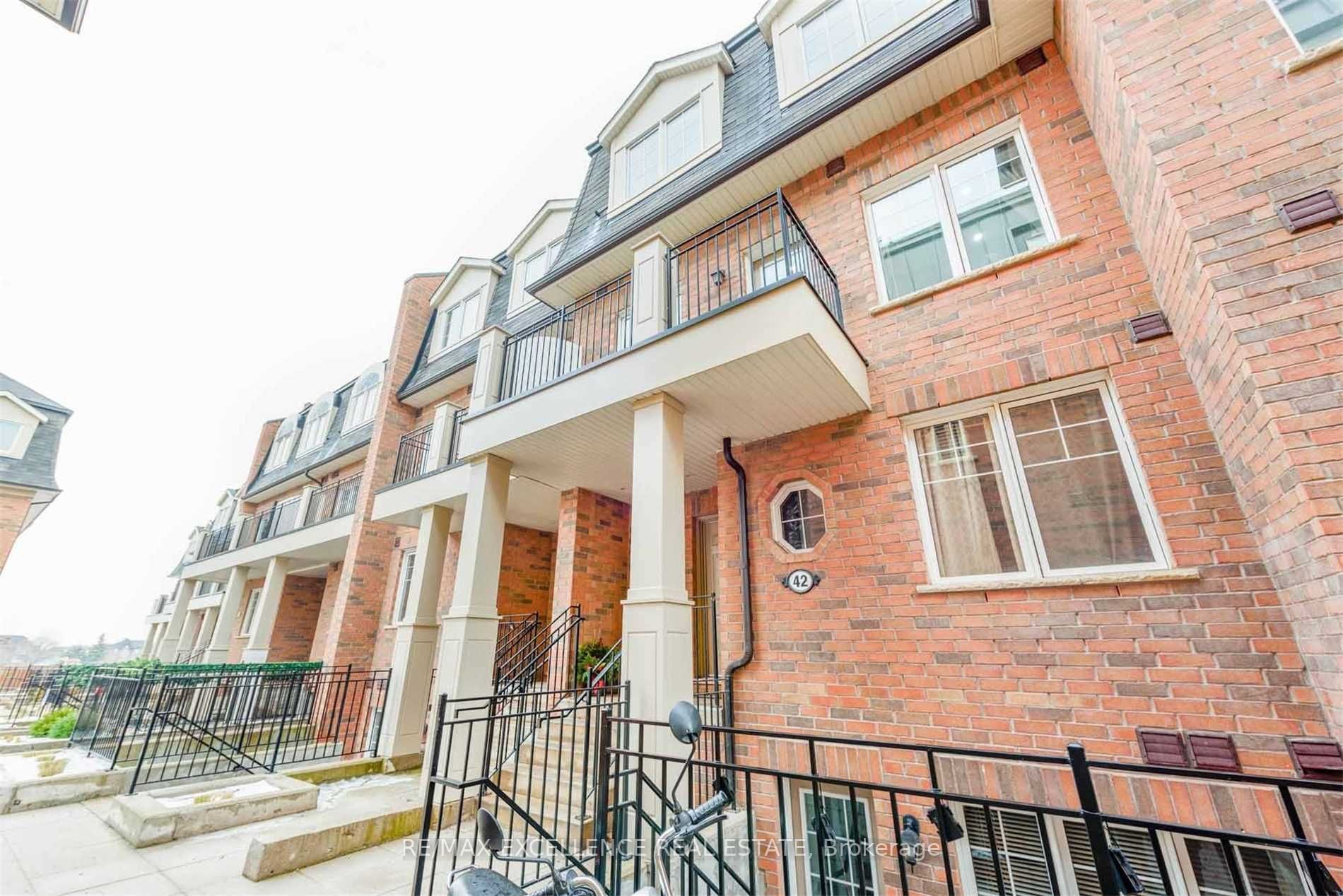 2420 Baronwood Dr, #42-02
