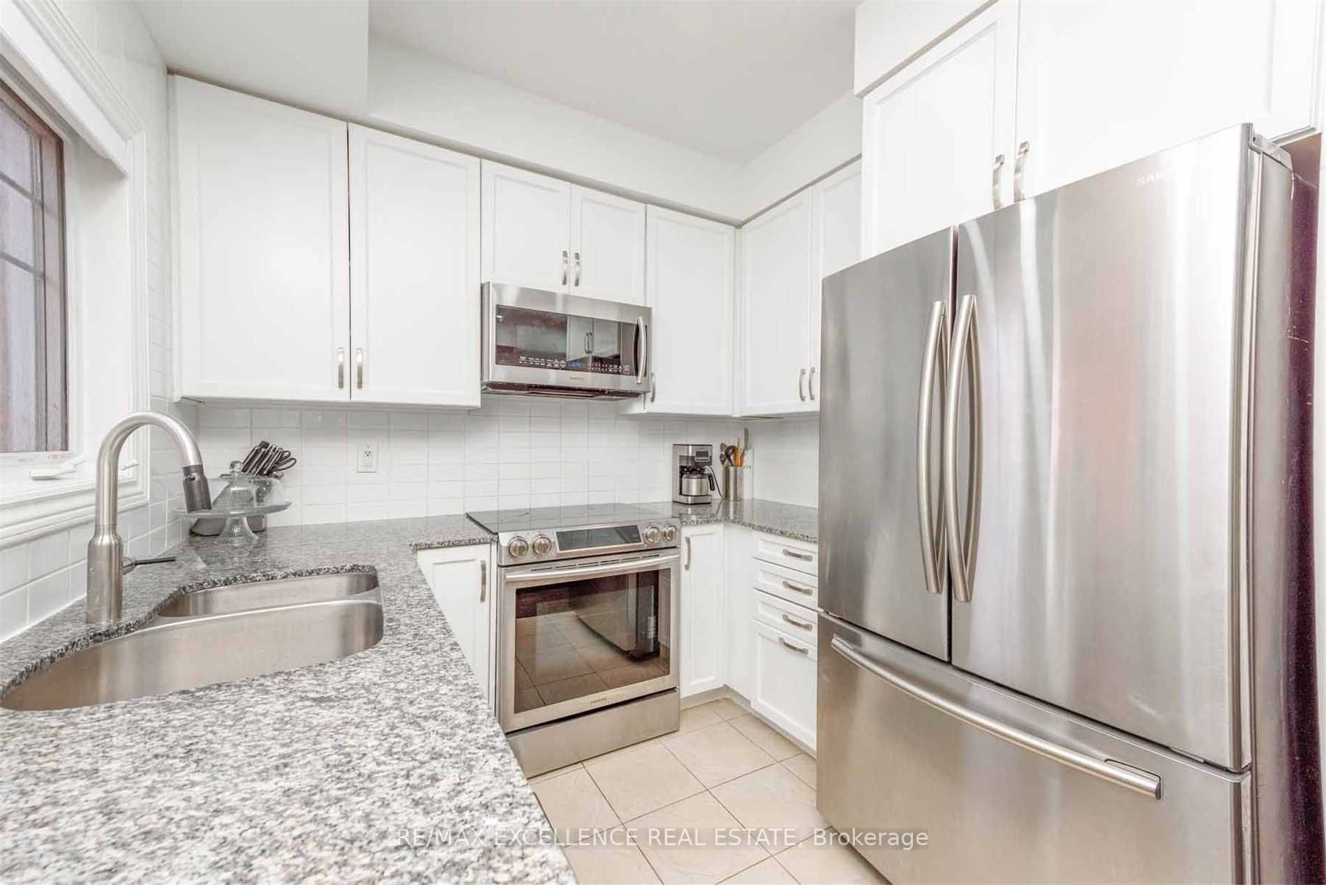 2420 Baronwood Dr, #42-02