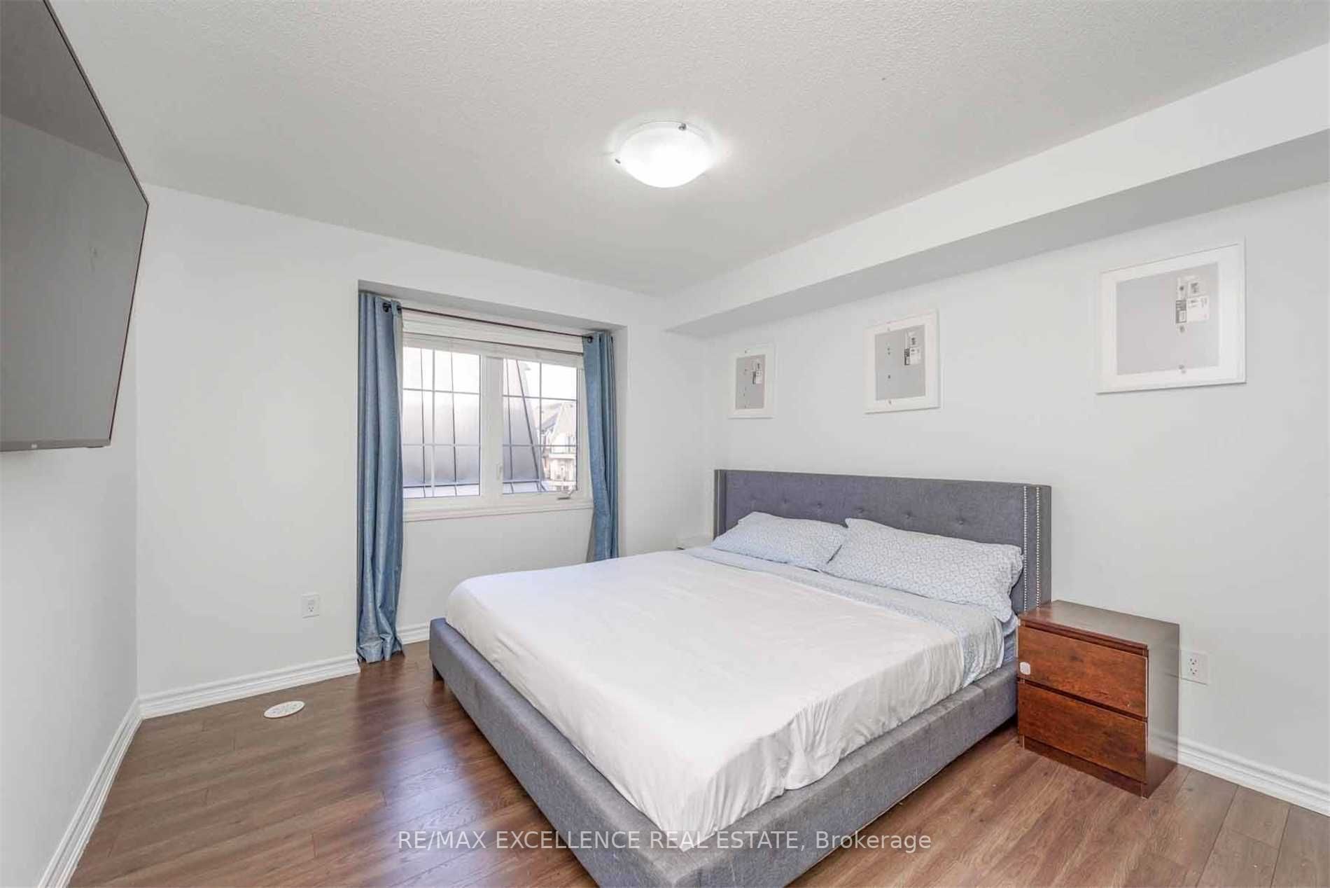 2420 Baronwood Dr, #42-02