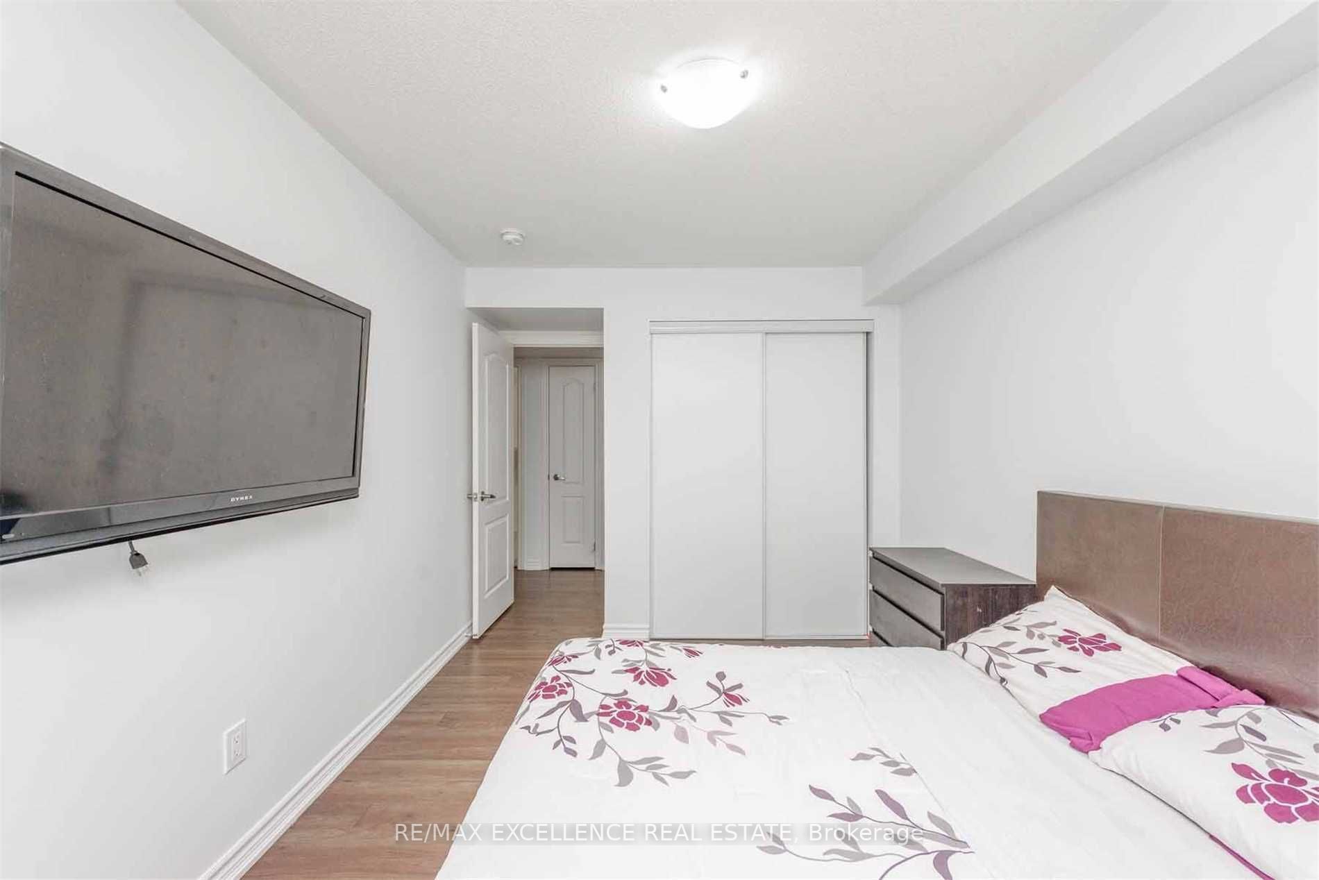 2420 Baronwood Dr, #42-02