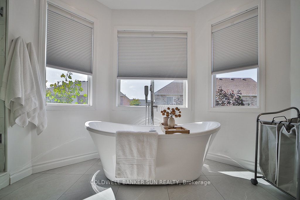 836 Trudeau Dr
