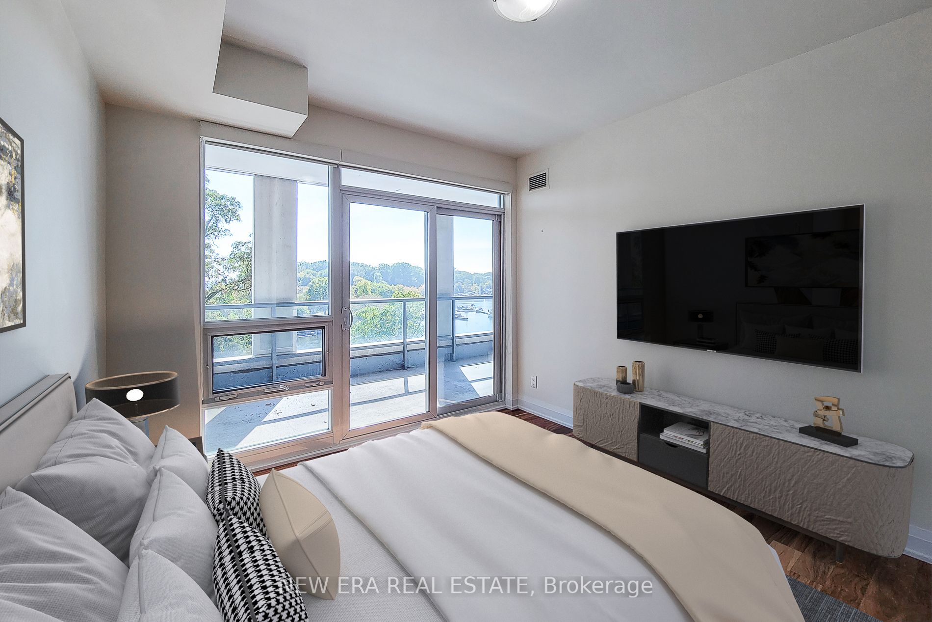 11 Bronte Rd, #323