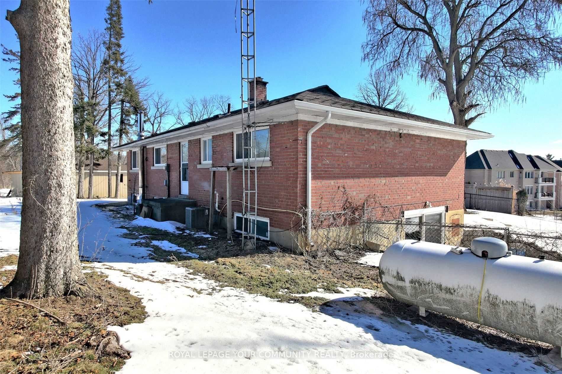 8748 Creditview Rd