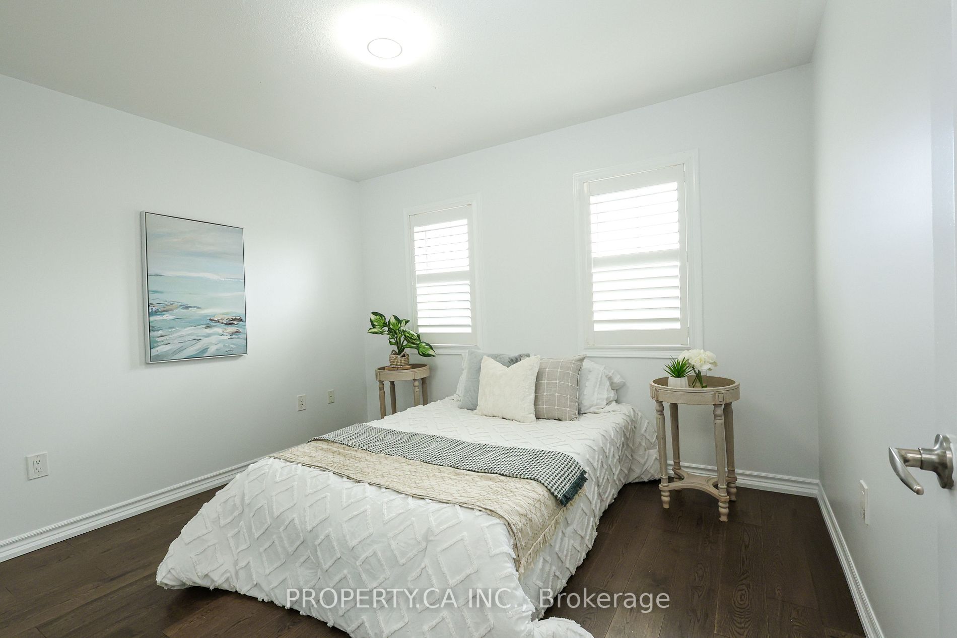 66 Stedford Cres