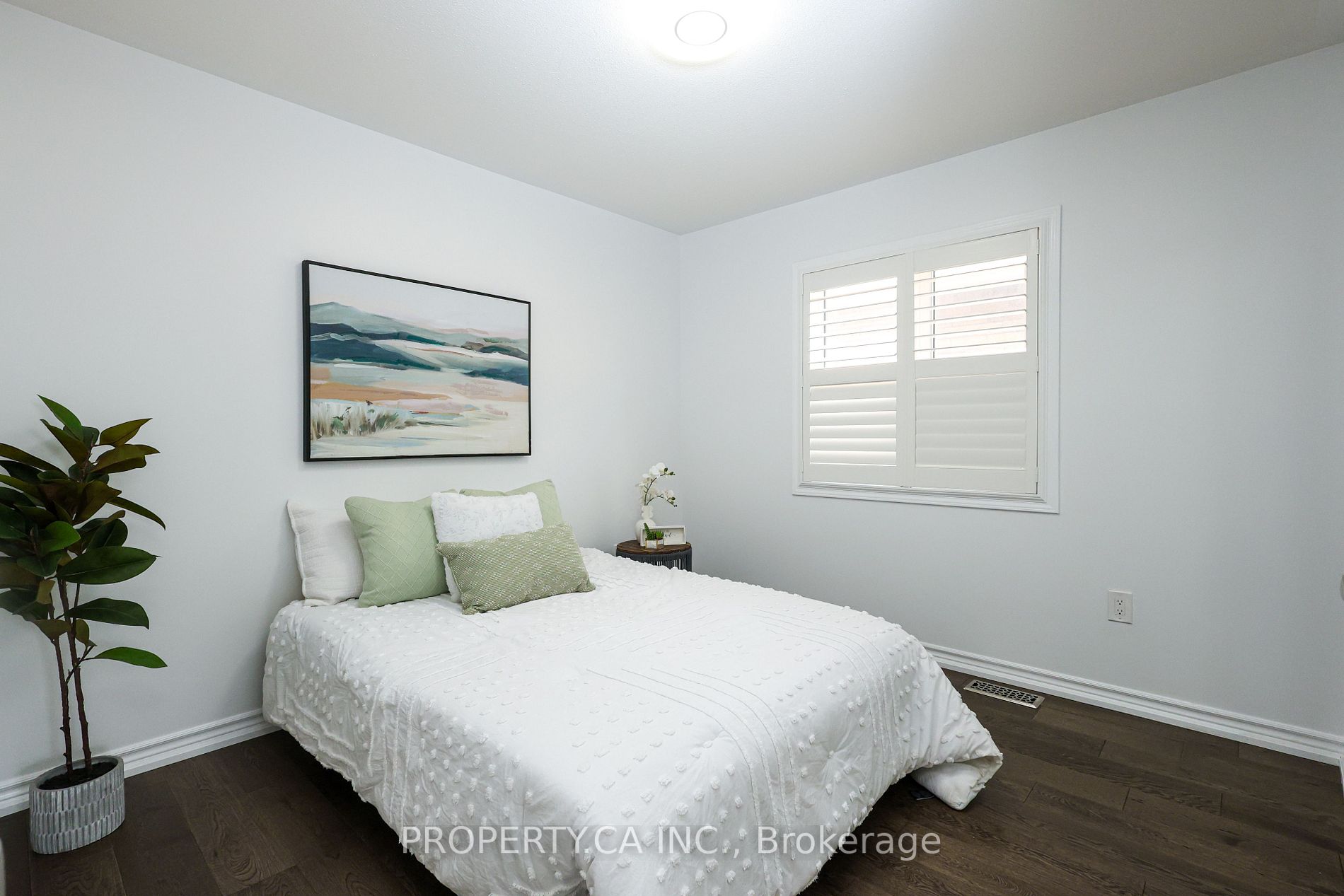 66 Stedford Cres