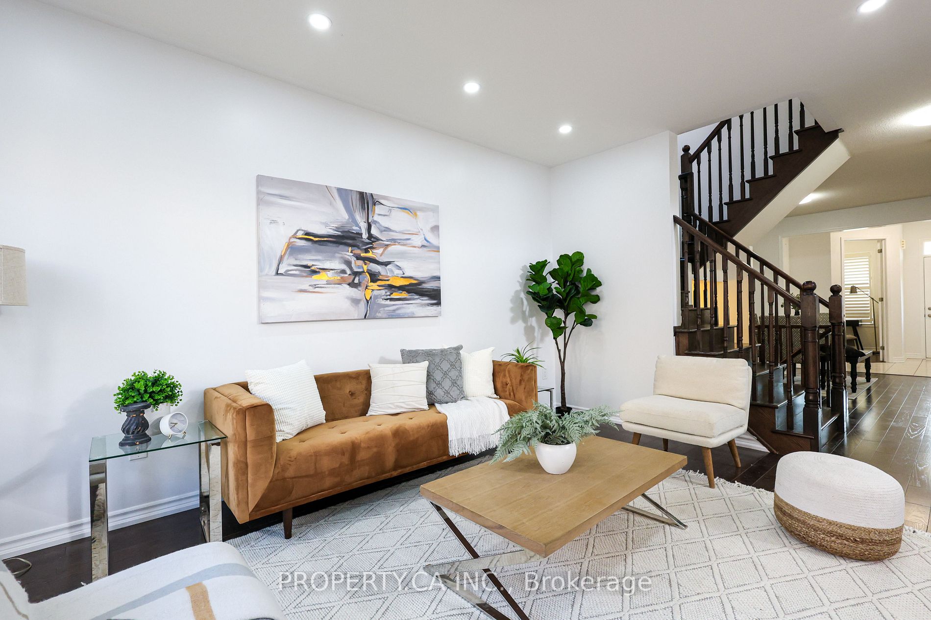 66 Stedford Cres