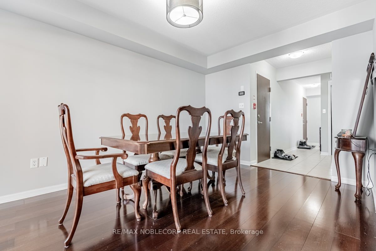 613 Dundas St, #5