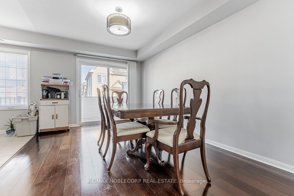 613 Dundas St, #5