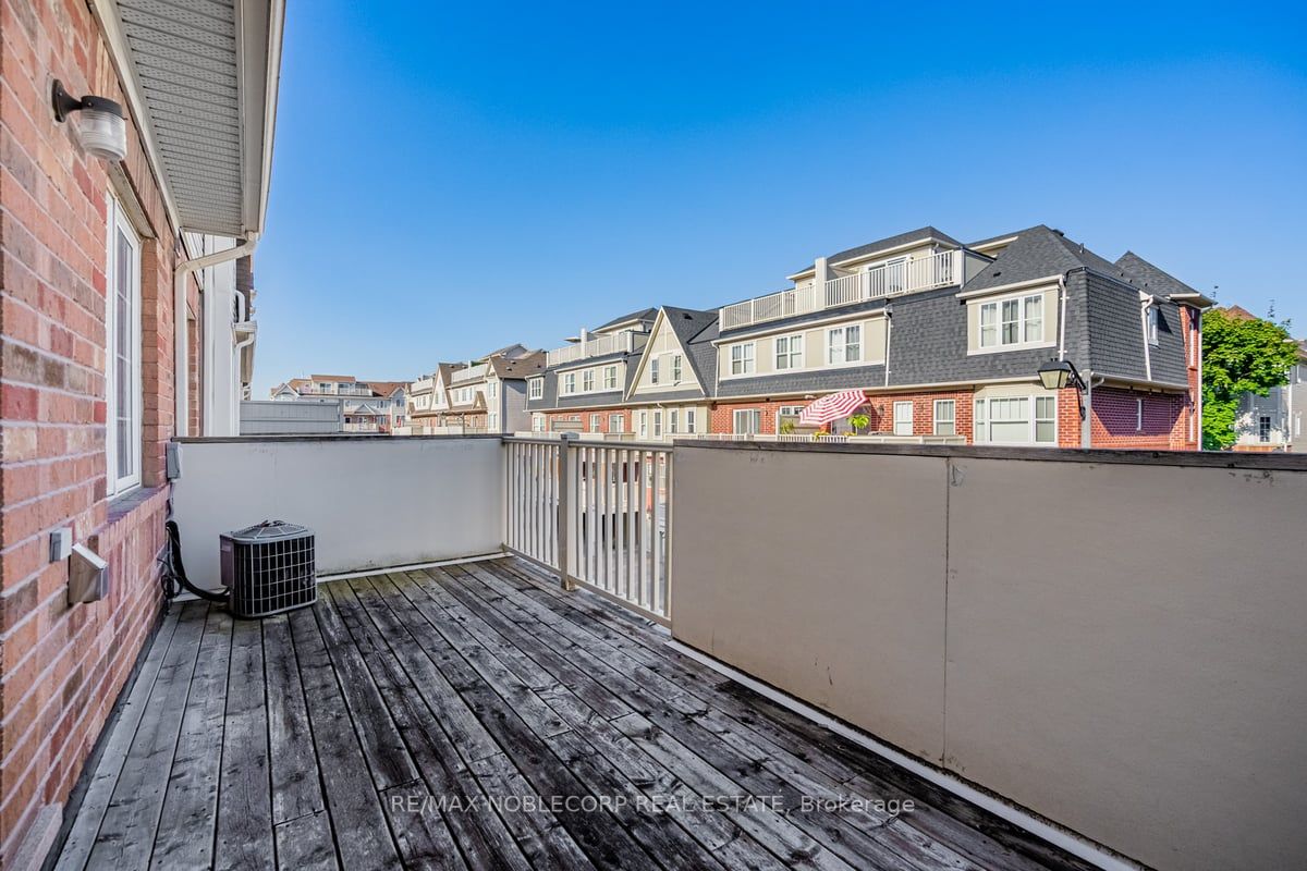 613 Dundas St, #5