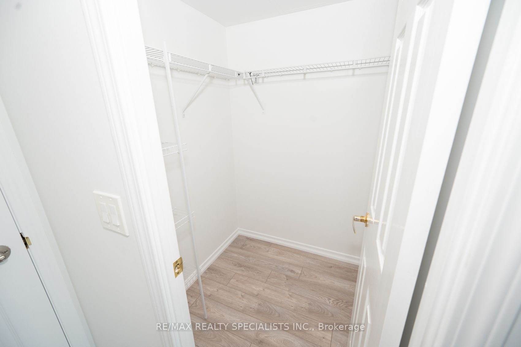 4889 Kimbermount Ave, #507